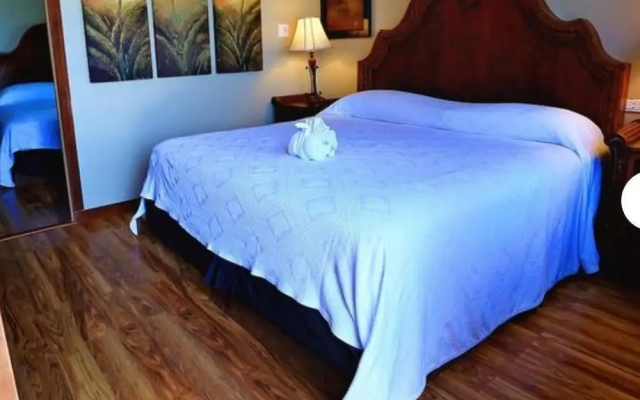 Hotel Royal Blue & Golf Cart Rental
