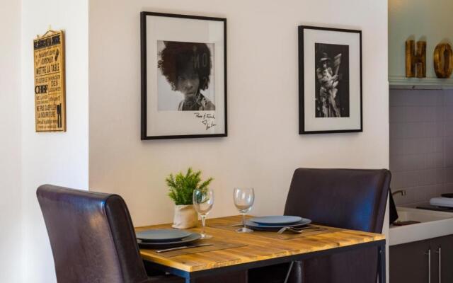 Studio industriel, vue sur l’étoile, Moustiers #4