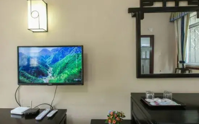 Cuiyuezhuang Countryside Hotel