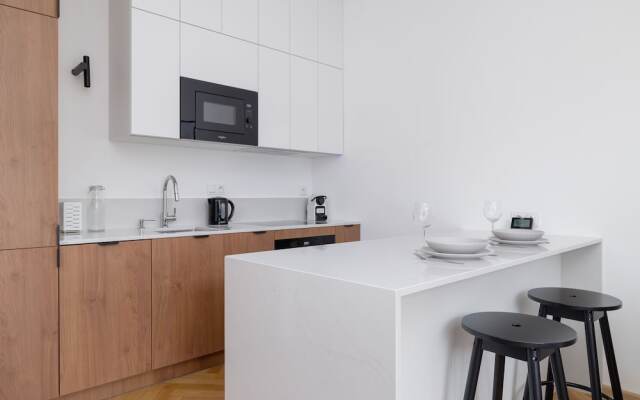 Słowackiego Elegant Apartment by Renters