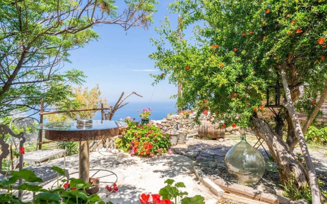 The Old Pomegranate House - Sea View - AC - Wifi - SAT TV