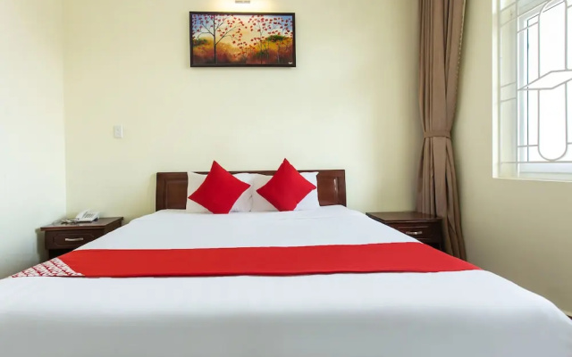 King Garden Hotel by OYO Rooms