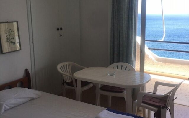 Daskalio Resort Adamis