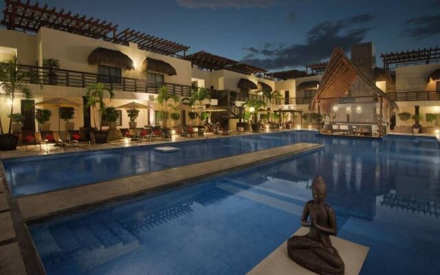 Beachfront Condo by Mamitas Beach