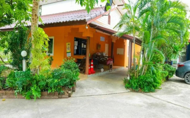 The Moon Resort Phetchaburi