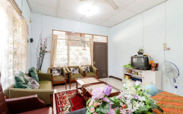 Adil Jaya Homestay