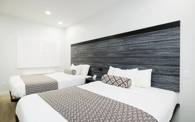 Sapphire Inn and Suites
