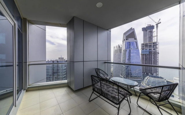 Maison Privee - High-Floor Trendy Apt w/ Marina, Palm & Ocean Vws