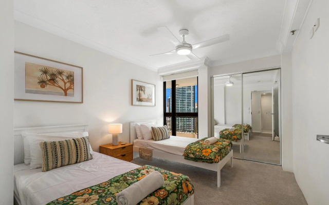 Surfers Century Oceanside Apartments