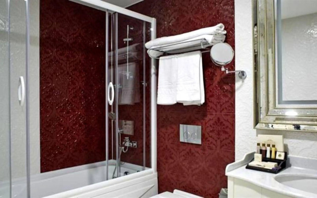 Real Konak Hotel