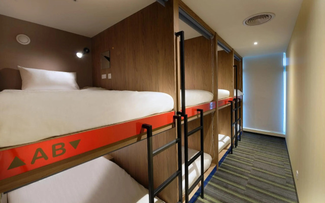 Park City Inn & Hostel - Yonghe Taipei