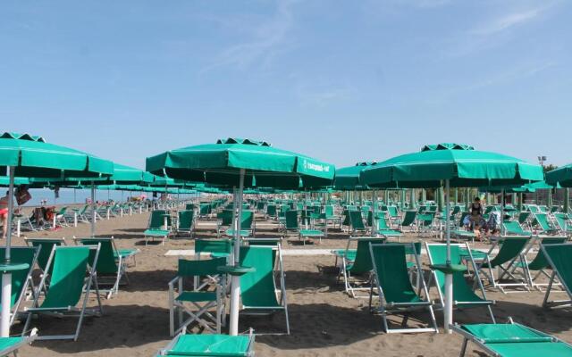 Liberius a soli 100m dal mare