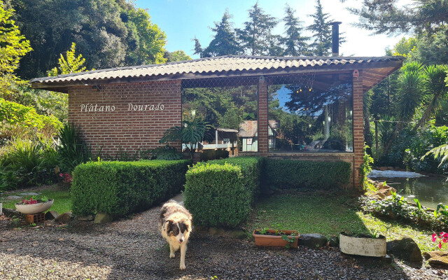 Suites Recanto dos Plátanos - Suite 01