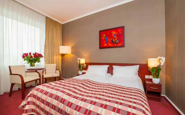 Premier Krakow Hotel - Image 7