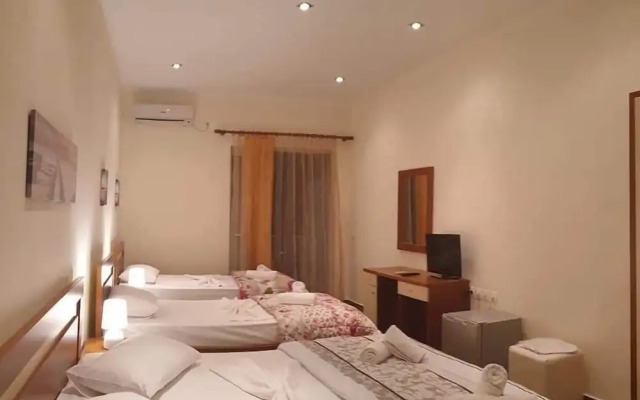 Golden Beach Hotel