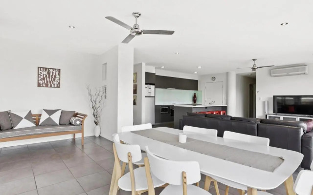 Unit 2 18 OAK STREET