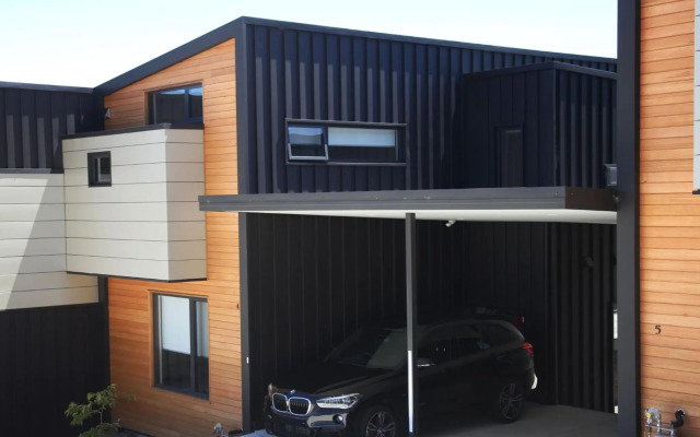 Spuren 4 of 2 Echidna Place East Jindabyne