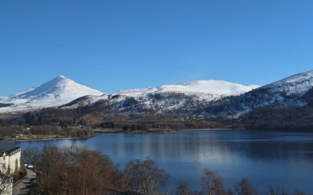 Loch Rannoch Highland Club Studio 2