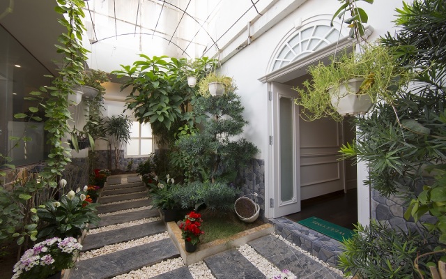 Oasis Hanoi Hotel