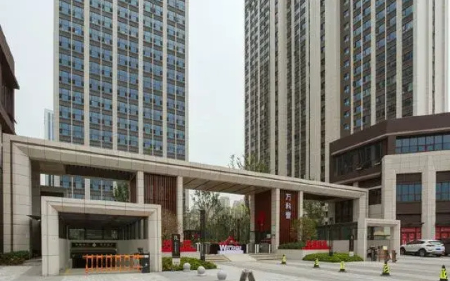Bian Homestay (Zhengzhou East High-Speed Rail Station Vanke Yu)