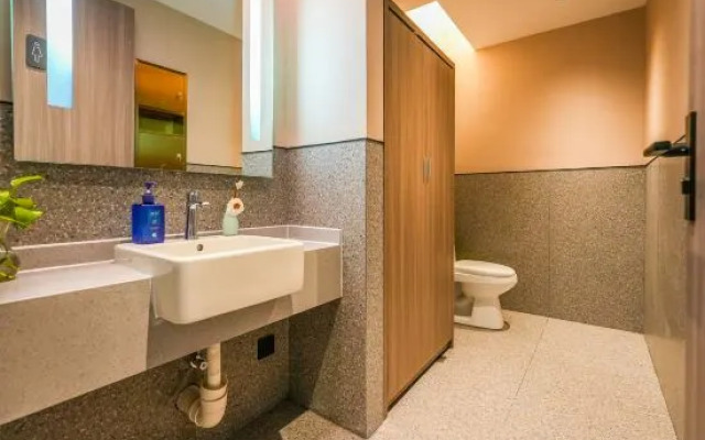 HanTing Hotel (Shanghai Songjiang Guyang South Road)