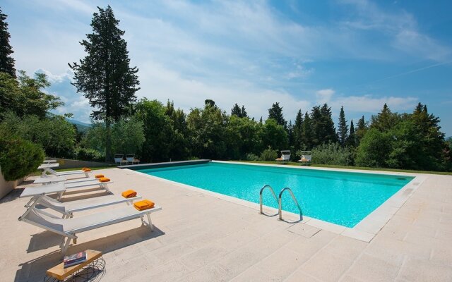 Holiday Home in Chianti With Pool & Sauna