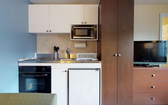 Scarborough Beach Motel