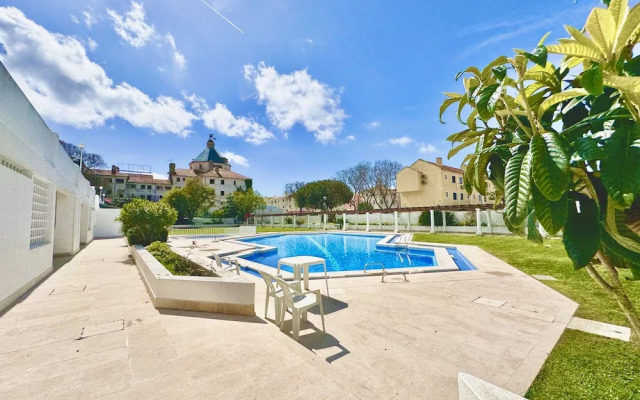 Vilamoura Central 11 With Pool by Homing