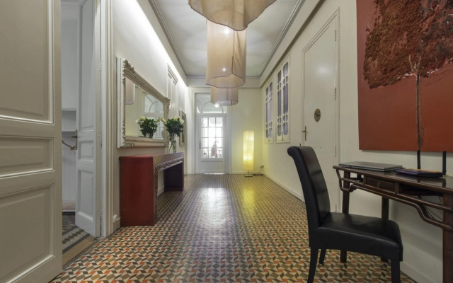 RAMBLA - Cozy Big Apartment