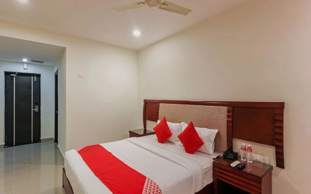 OYO 24799 Redlas Inn