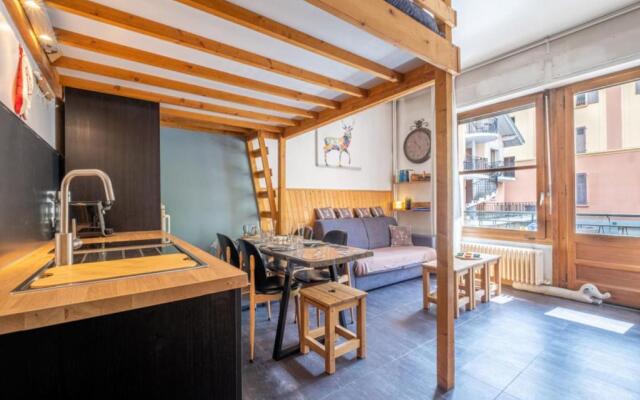 Cosy 40m With Balcony In The Heart Of Chamonix