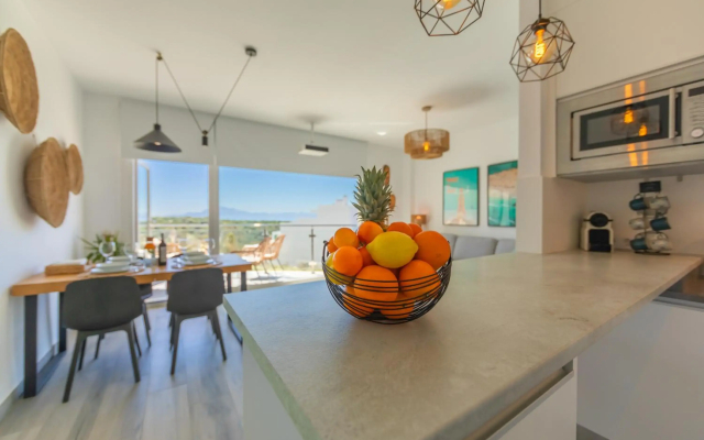 Views, Terrace & Pool - Fibre WIFI - SimplyTarifa