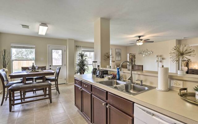 Spacious Houston Home ~ 22 Mi to Downtown!