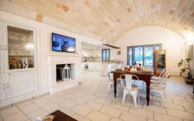 Fantastic Trulli Olea With Pool Garden