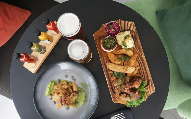 Doubletree By Hilton Montreal Airport
