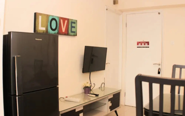 Nice And Comfy 2Br At Bassura City Apartment