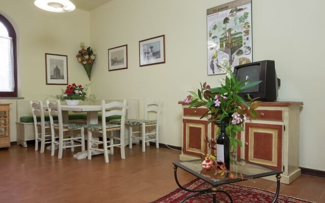 Beautiful Farmhouse With Pool at 500 Meters Altitude