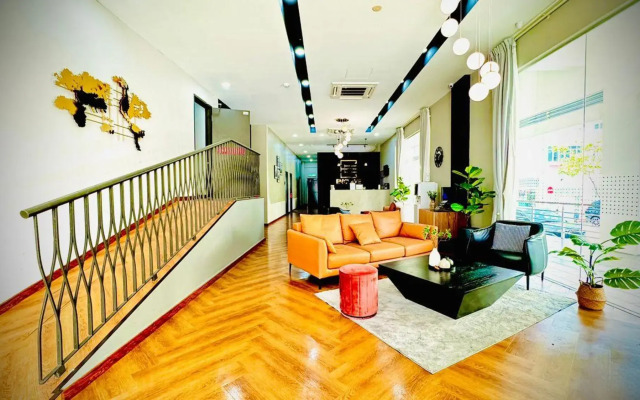 Enclave Business Hotel