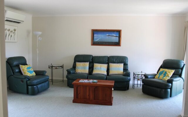 Ringwood Bardia Apartment