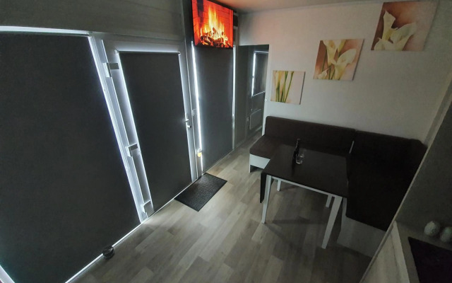 Roof Apartment ART-PE