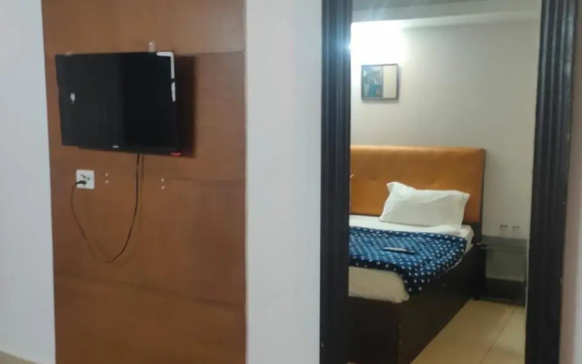 FabHotel Blueberry Hauz Khaz