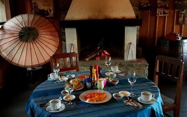 Phouphadeng Hotel - Auberge de la Plain des Jarres