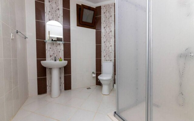 2 BR House With Calming Garden in Bodrum