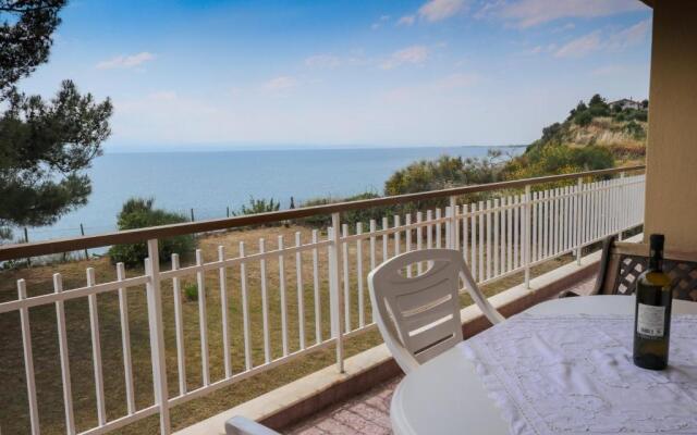 Sunshine House offering spectacular views to Olymp A