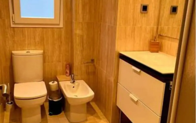 Large Apartment Near Fira and City Center