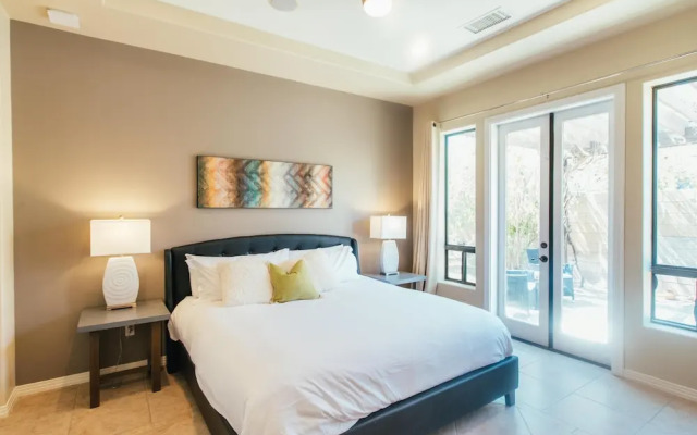 Silverado by AvantStay | WALK TO COACHELLA! Spanish Style Villa in Indio