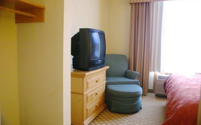 Lexington Inn & Suites - Columbus North/Polaris