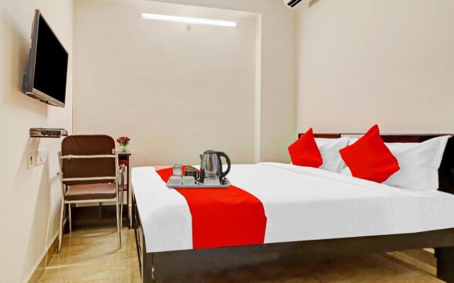 OYO 70119 Happy stay Hotels