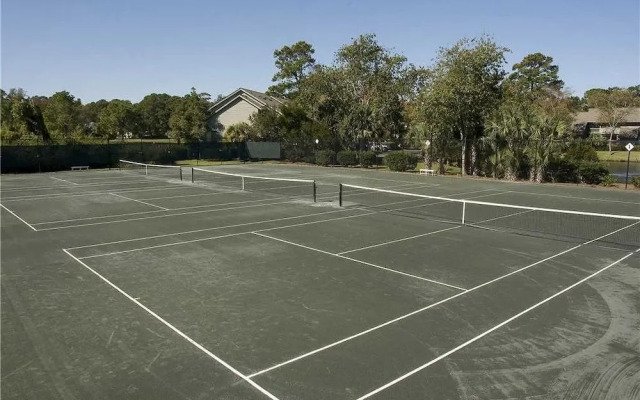 Inverness Village 919 by RedAwning