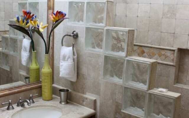Casa Blanca 2BR CB 105-v by Casago